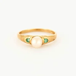 Bague or jaune perle de culture et émeraudes