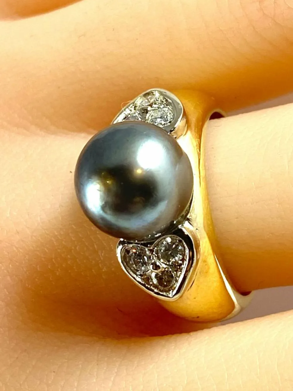 Bague or jaune, perle de Tahiti et diamants
