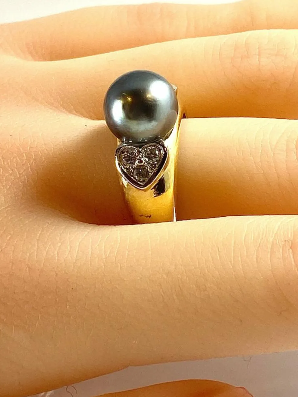 Bague or jaune, perle de Tahiti et diamants