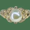 Bague or jaune, perle et 38 diamants