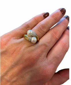 Bague or jaune, perles, diamants