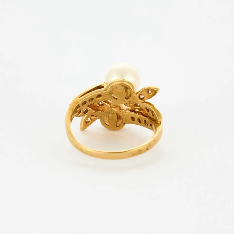 Bague or jaune, perles et diamants