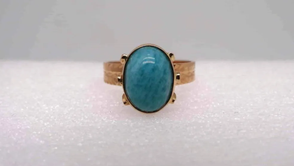 Bague Or jaune pierre bleue