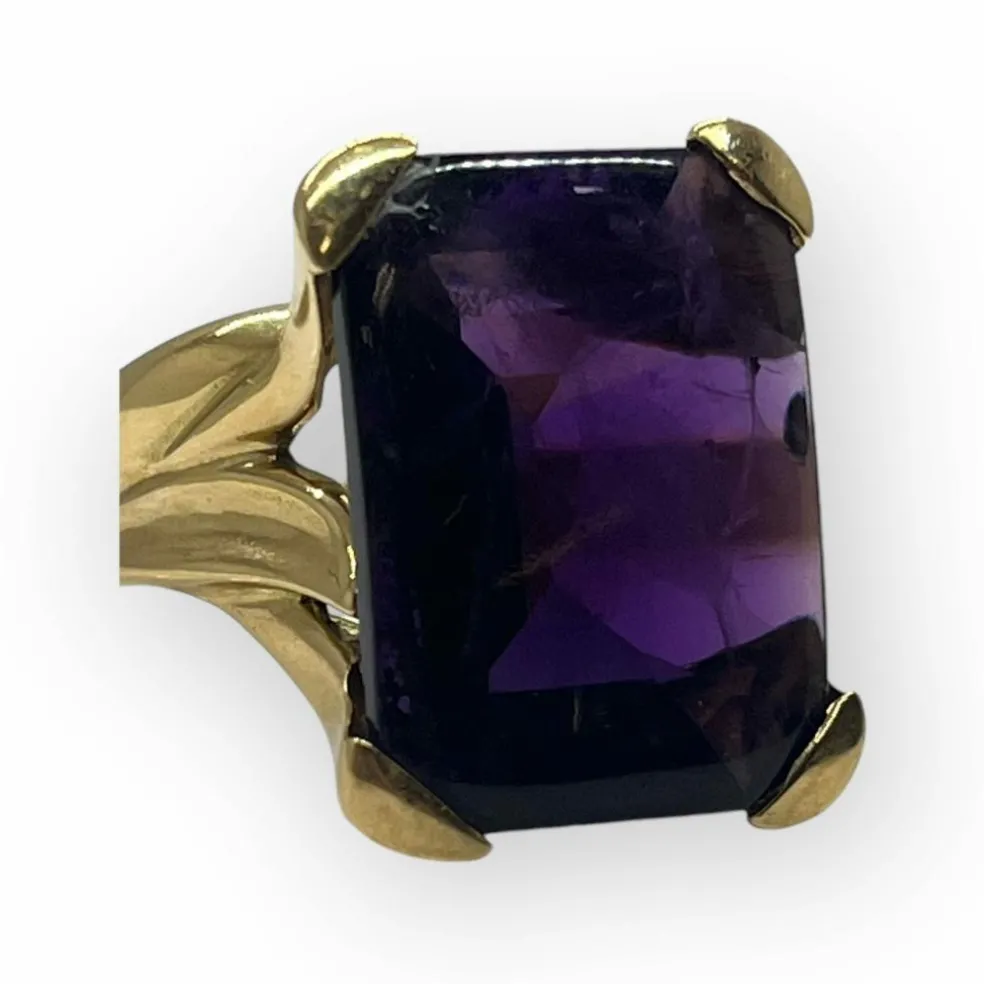 Bague or jaune pierre violette