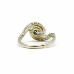 Bague or jaune platine diamants