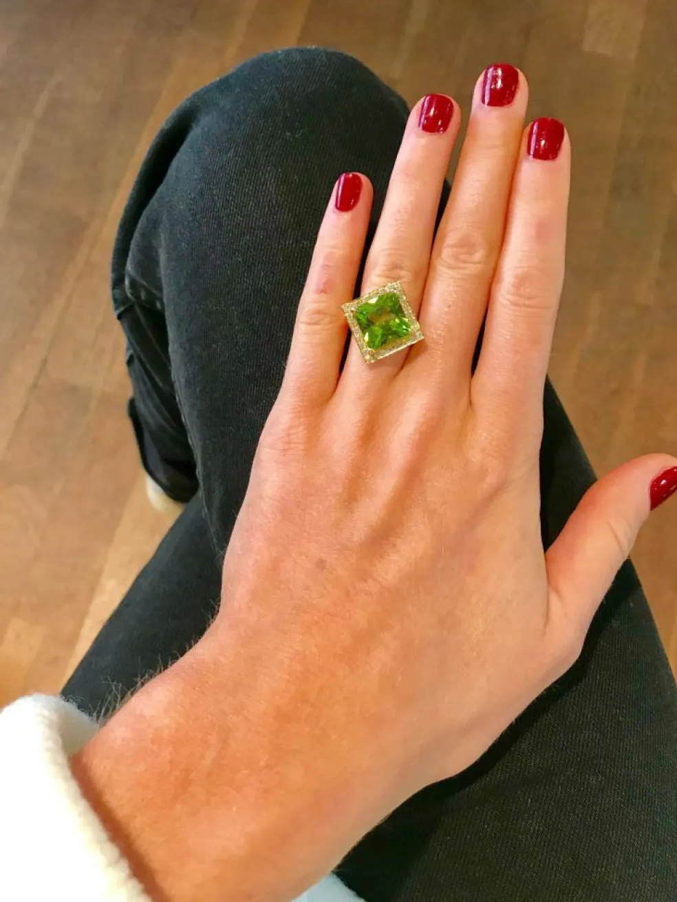 Bague or jaune péridot 6.13 carats diamants