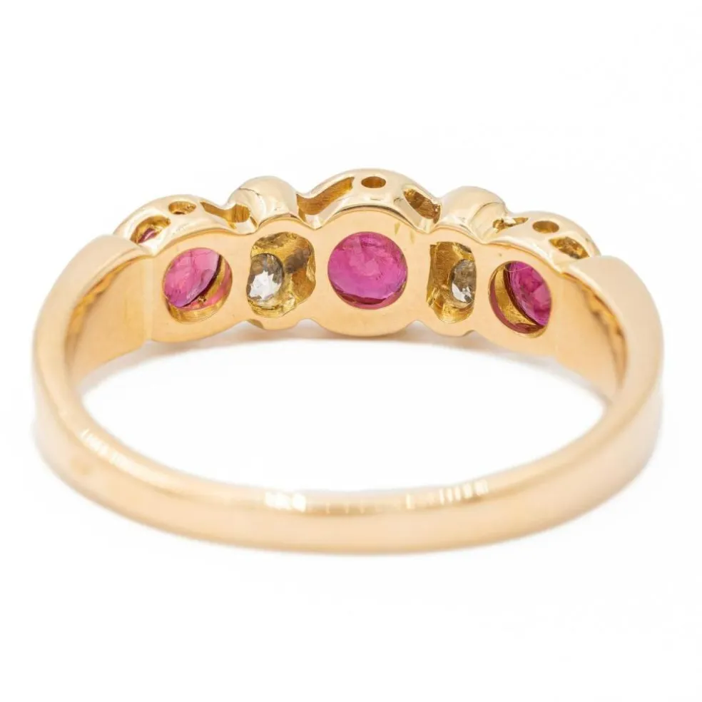 Bague Or jaune rubis