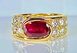 Bague or jaune rubis 2,25 carats et 10 diamants