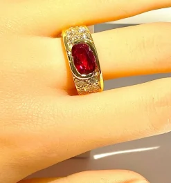 Bague or jaune rubis 2,25 carats et 10 diamants