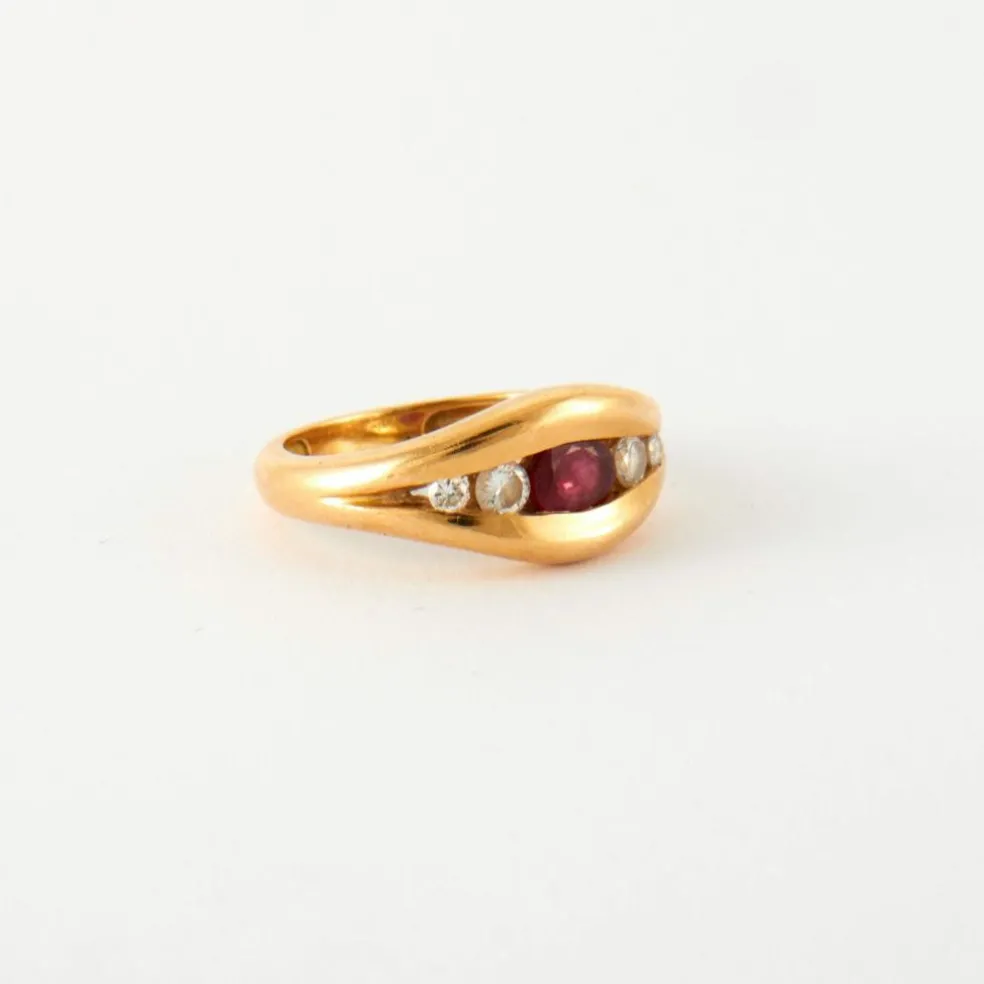 Bague Or jaune Rubis Diamants