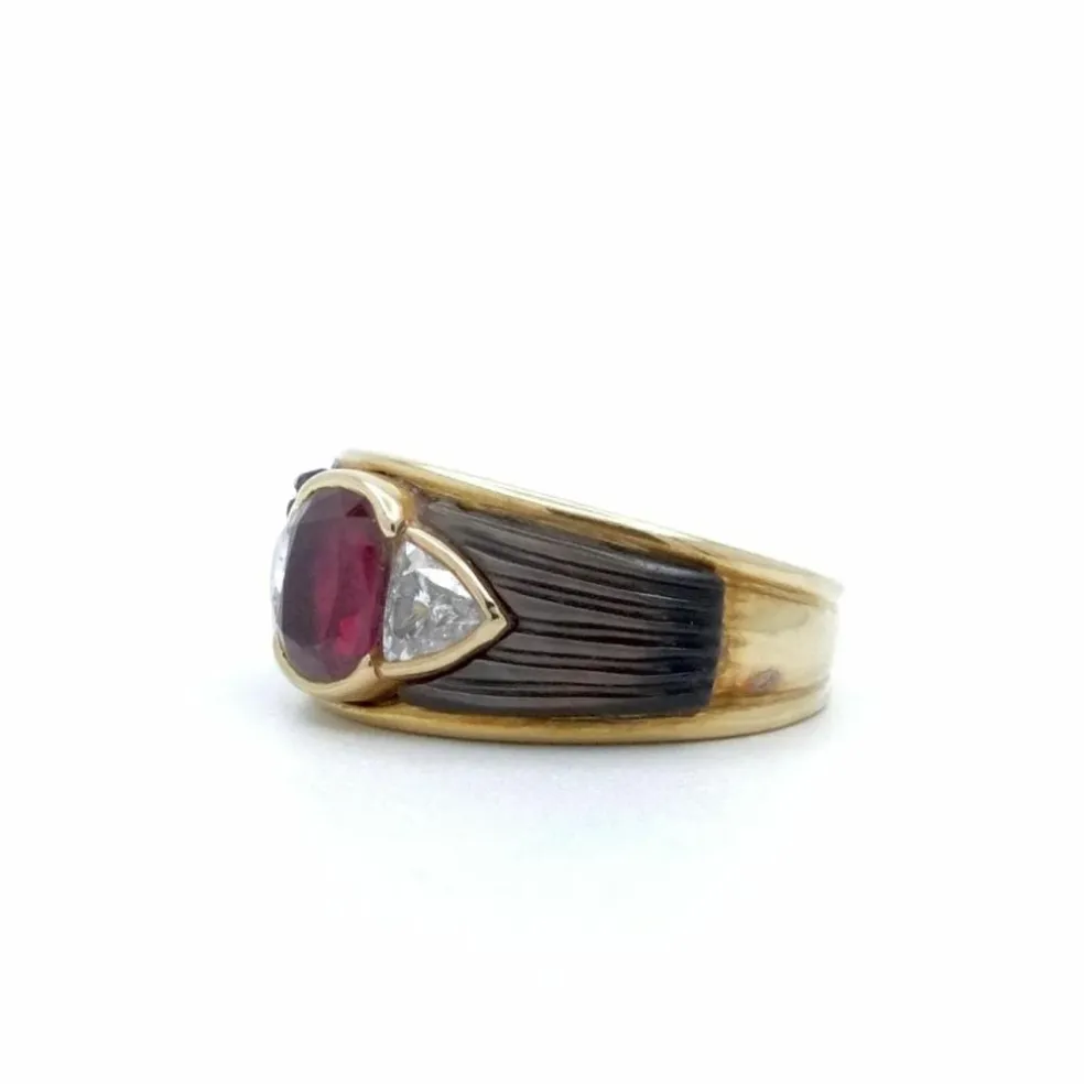 Bague Or jaune Rubis Diamants Nacre