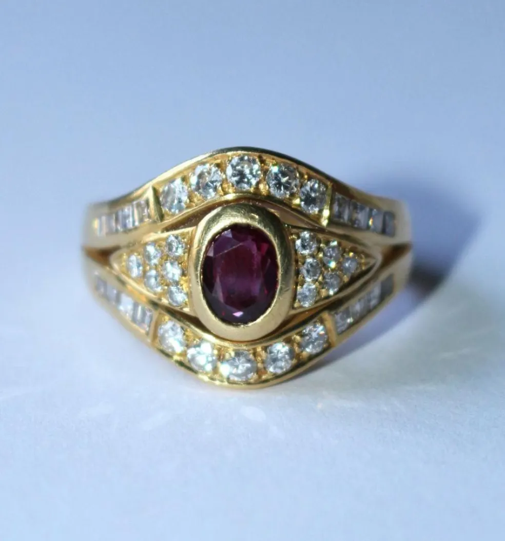 Bague or jaune rubis diamants
