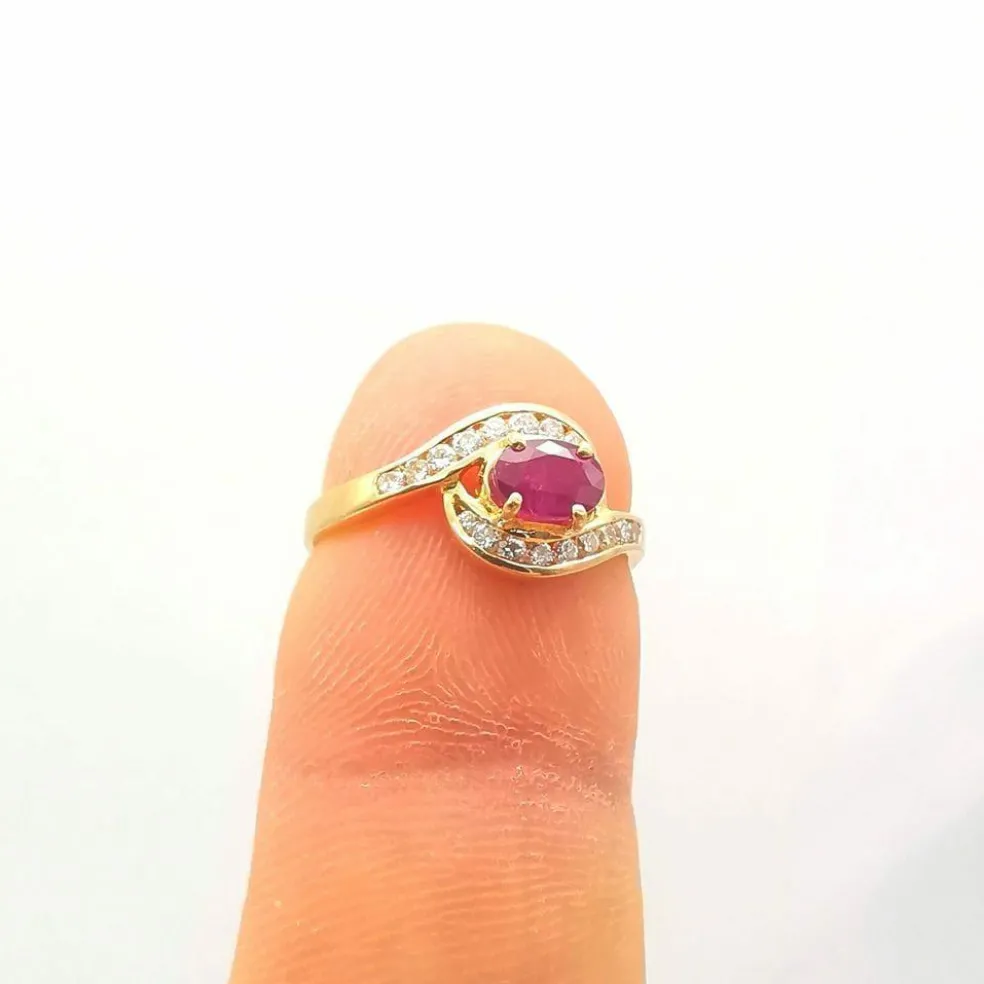 Bague Or jaune Rubis Diamants
