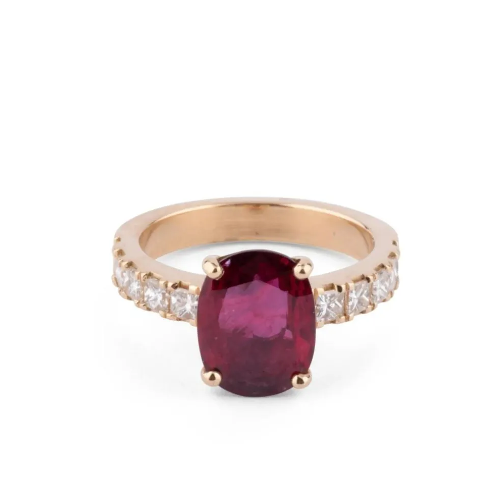 Bague or jaune rubis et diamants