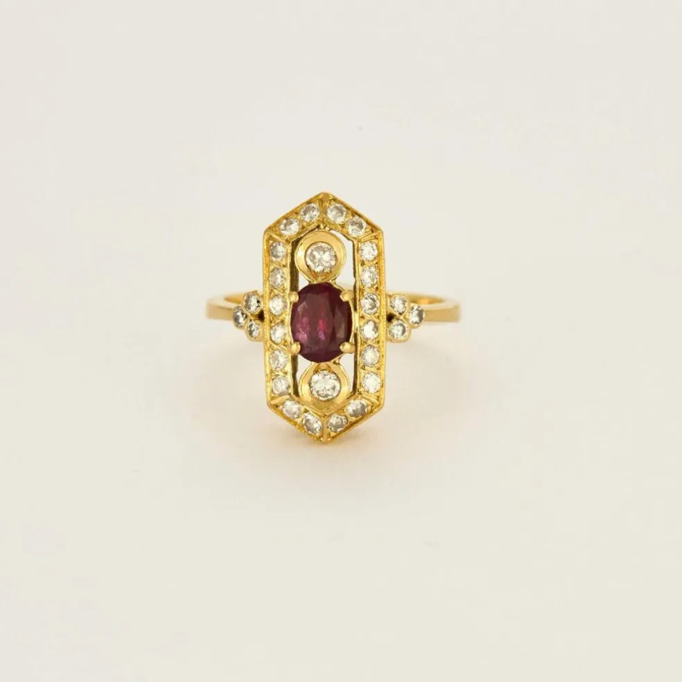 Bague or jaune, rubis et diamants