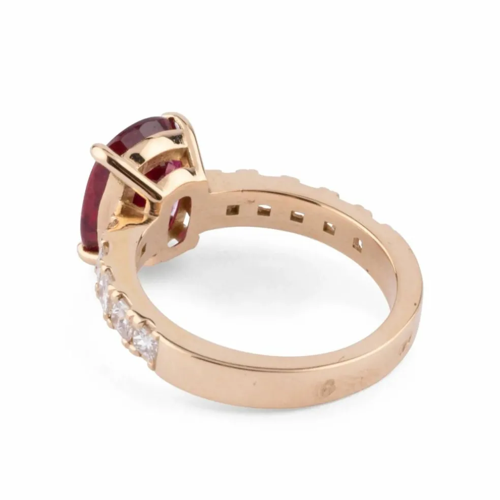 Bague or jaune rubis et diamants