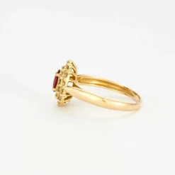Bague or jaune rubis et diamants