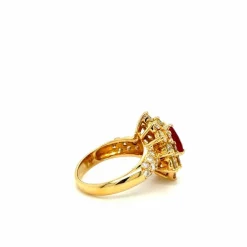 Bague or jaune rubis et diamants