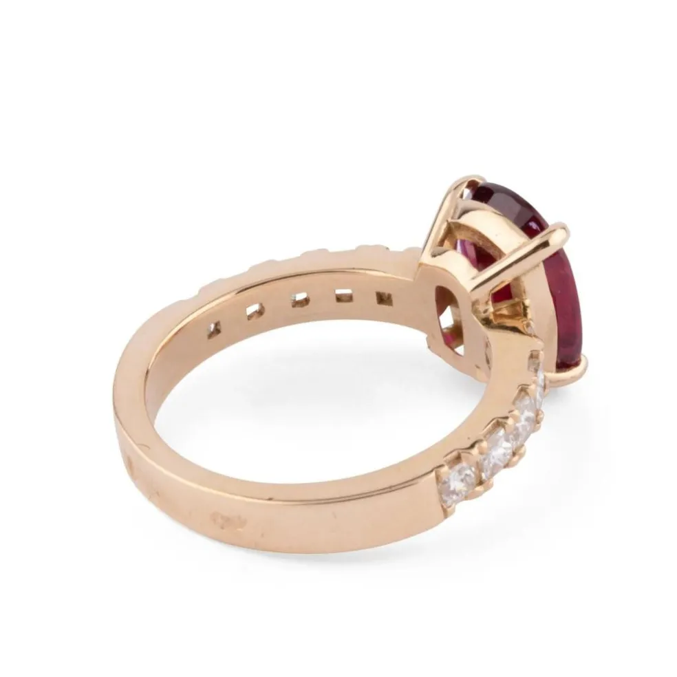 Bague or jaune rubis et diamants