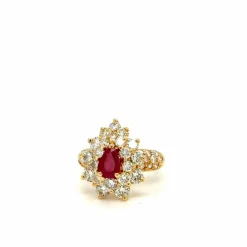 Bague or jaune rubis et diamants