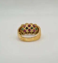 Bague or jaune rubis émeraudes