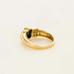 Bague or jaune, saphir