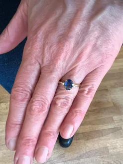 Bague or jaune, saphir 1.20 carat, diamants