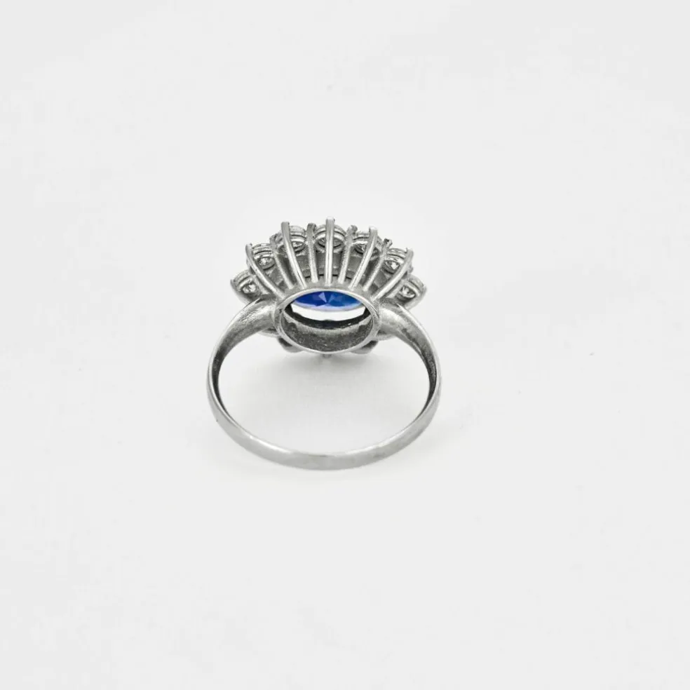 Bague or jaune saphir 4cts, diamants 2cts