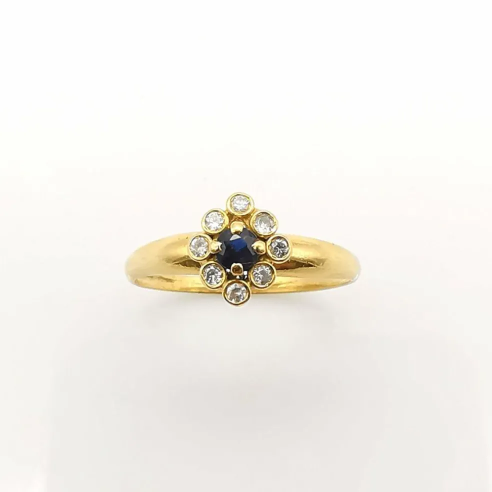 Bague or jaune, saphir, diamants