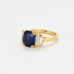 Bague or jaune saphir diamants baguettes