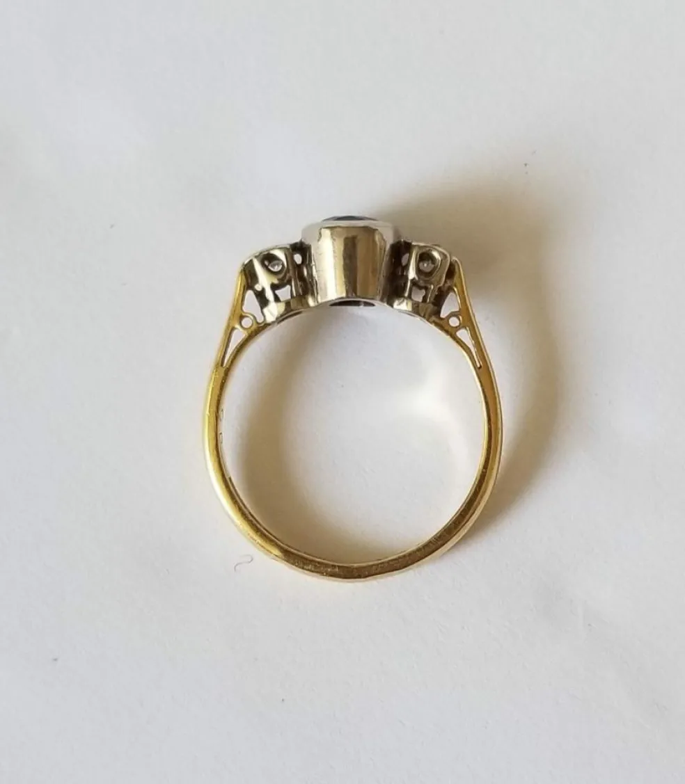 Bague or jaune saphir diamants