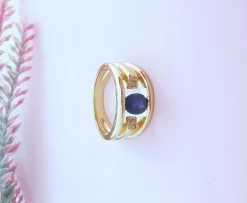Bague or jaune saphir diamants