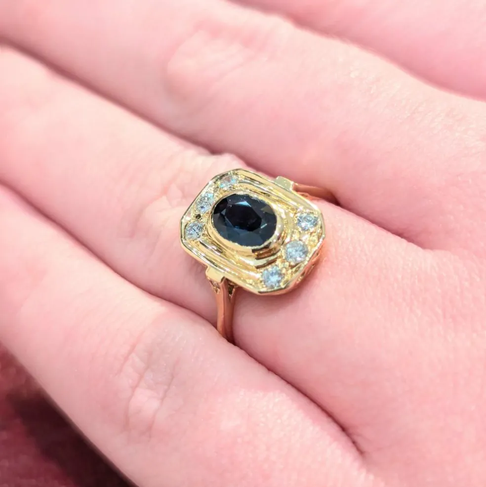 Bague or jaune saphir et diamants
