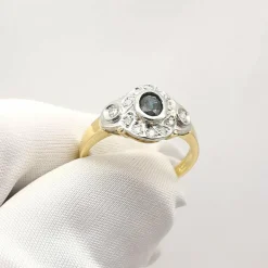 Bague or jaune saphir et diamants