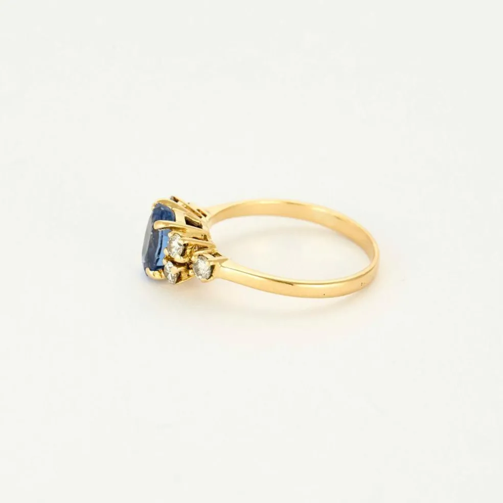 Bague or jaune, saphir et diamants