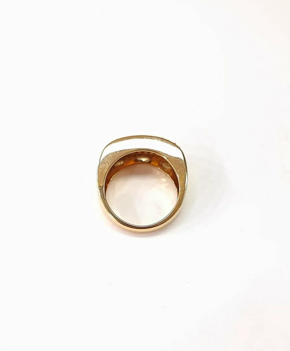 Bague or jaune, saphir et diamant