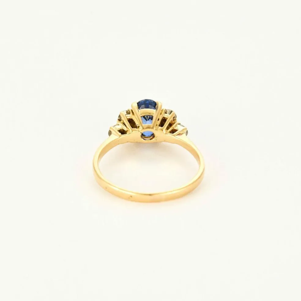 Bague or jaune, saphir et diamants
