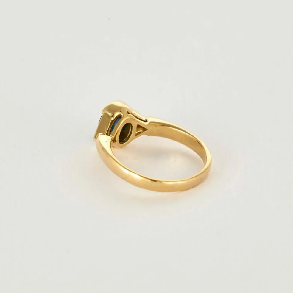 Bague or jaune, saphir et diamants