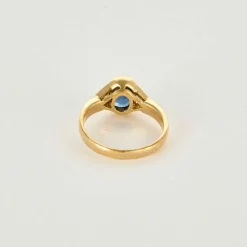 Bague or jaune, saphir et diamants
