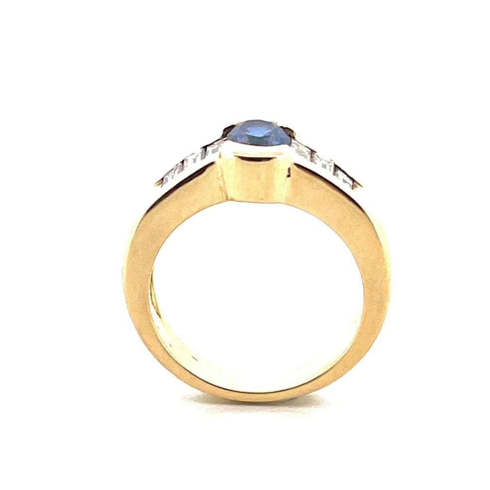 Bague or jaune, saphir et diamants