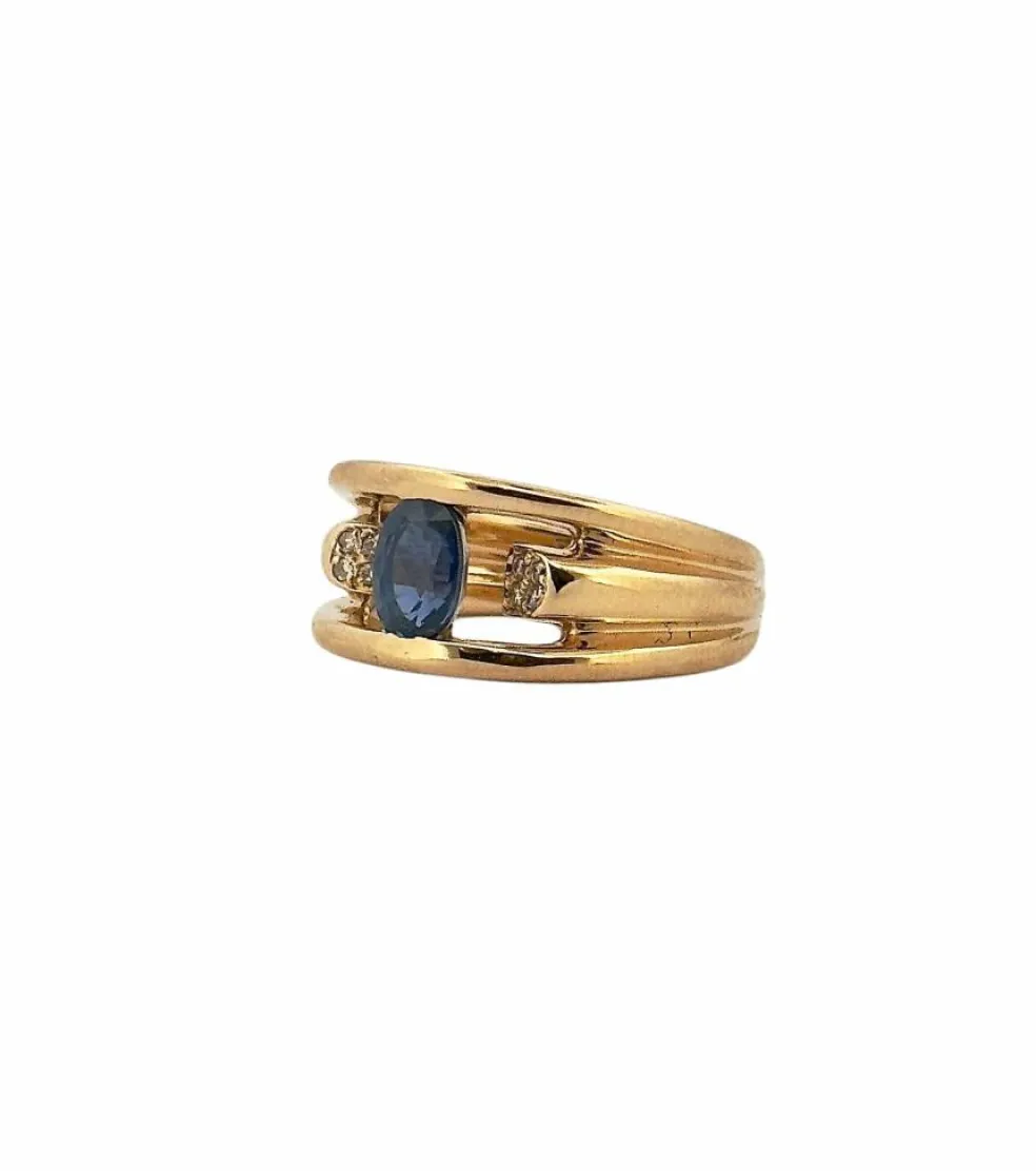 Bague or jaune saphir ovale et diamants