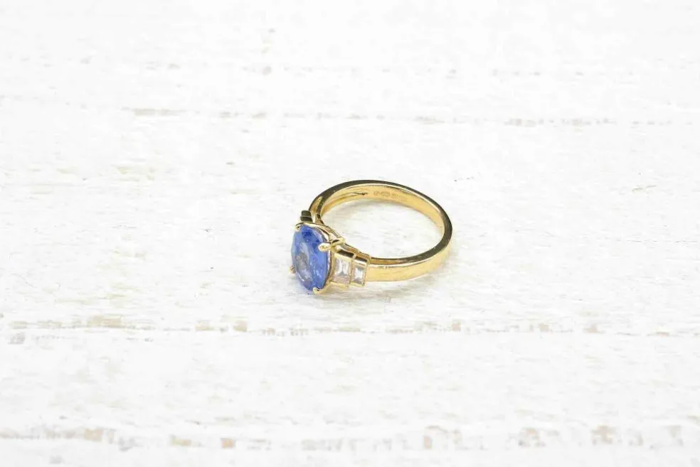 Bague Or jaune Saphir ovale Diamants