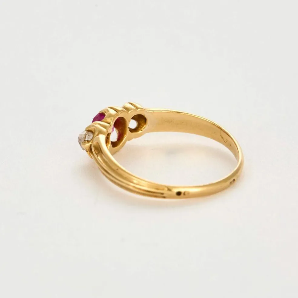 Bague or jaune, saphir rose et diamants