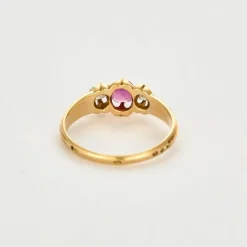 Bague or jaune, saphir rose et diamants
