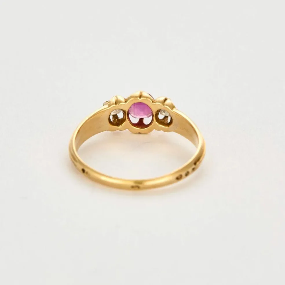 Bague or jaune, saphir rose et diamants