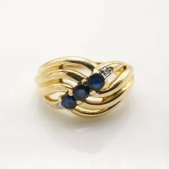 Bague or jaune saphirs et diamants