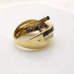 Bague or jaune saphirs et diamants