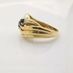 Bague or jaune saphirs et diamants