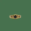 Bague or jaune sertie de diamants et d’un saphir