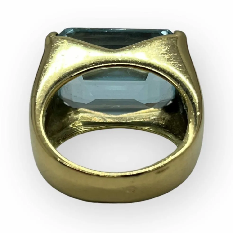 Bague or jaune Topaze bleue
